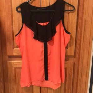 Maurice’s tank top